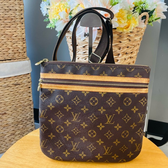 LOUIS VUITTON MONOGRAM POCHETTE BOSPHORE CROSSBODY BAG MI1006 ‼️PURGE SALE‼️ - Picture 1 of 16